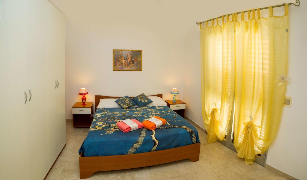 Taormina Bay Lucia'S House Bed & Breakfast Nizza di Sicilia Phòng bức ảnh